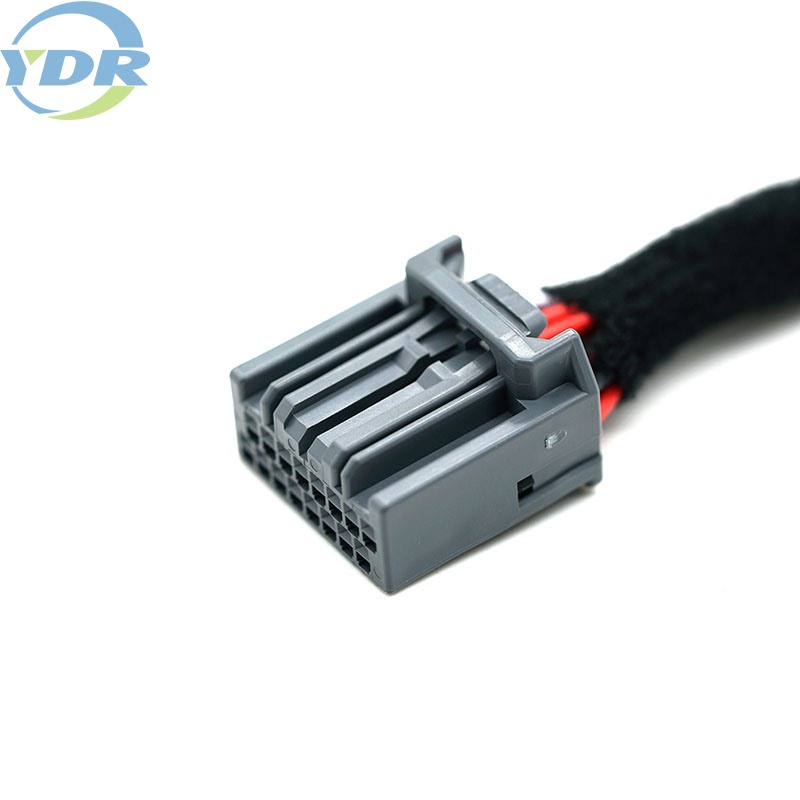 Kuo skiriasi laidų rinkinys ir kabelio mazgas?